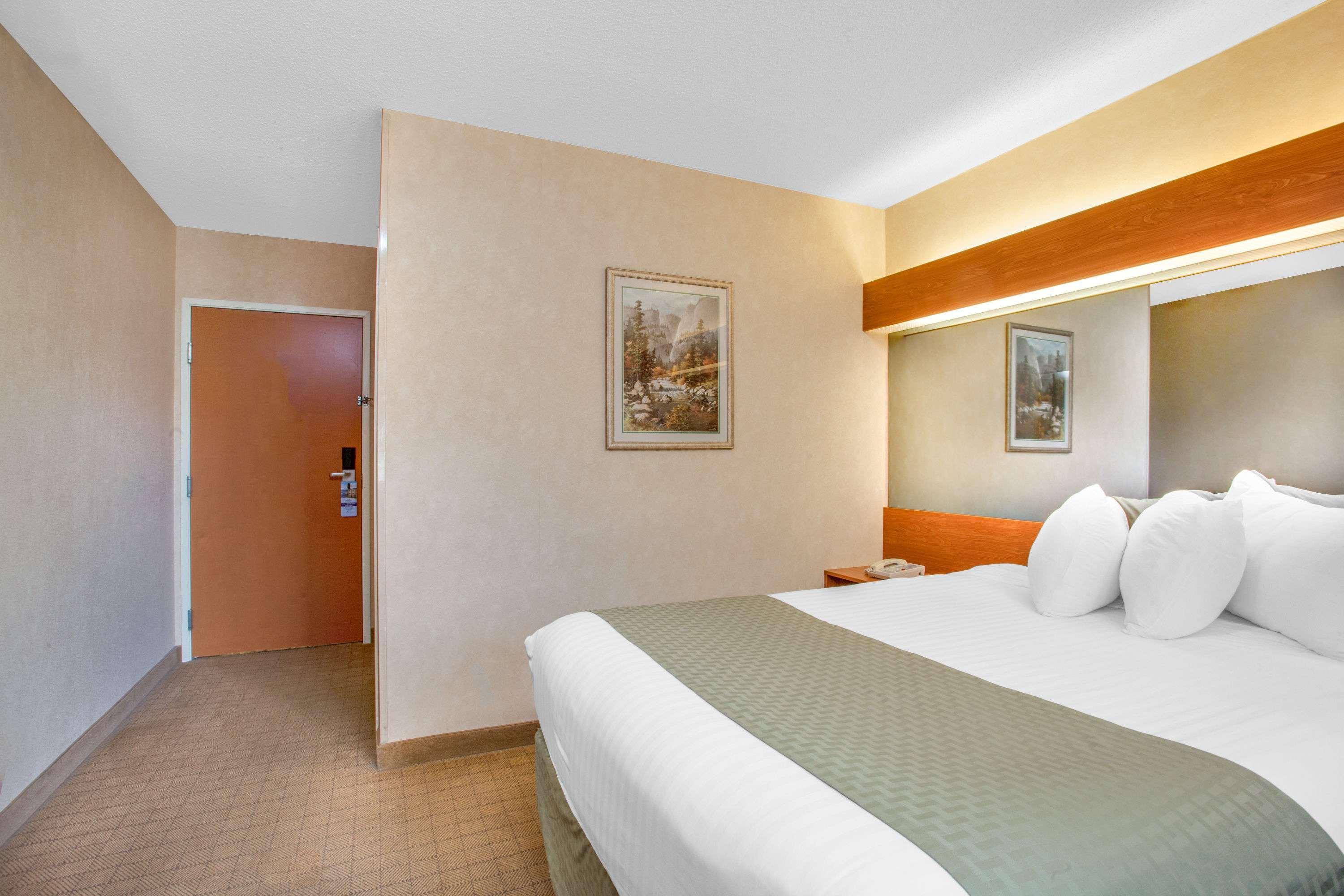 Microtel Inn & Suites Springville Exteriér fotografie