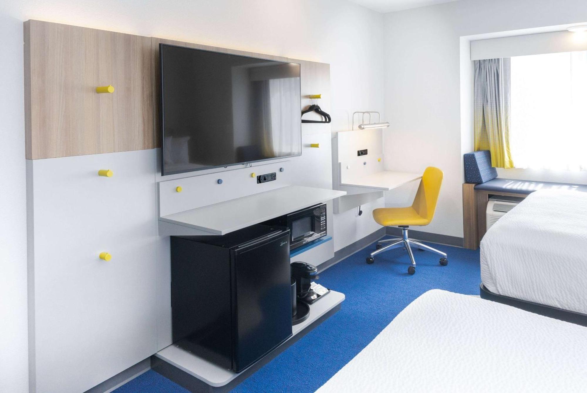 Microtel Inn & Suites Springville Exteriér fotografie