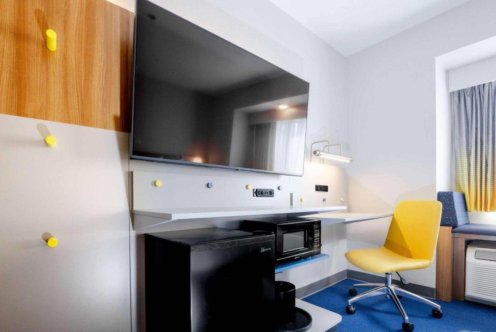 Microtel Inn & Suites Springville Exteriér fotografie