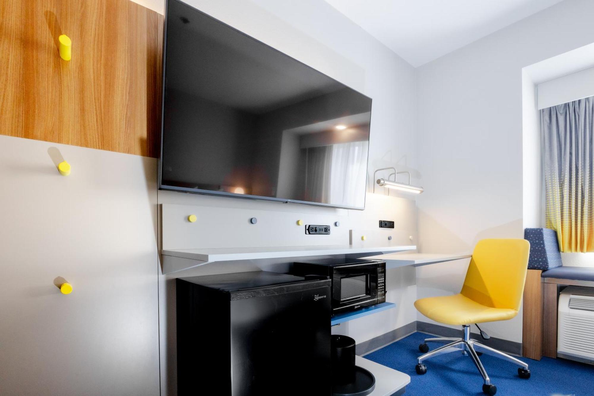 Microtel Inn & Suites Springville Exteriér fotografie